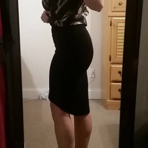 Forever 21 High Low Black Bodycon Skirt - Picture 2 of 4